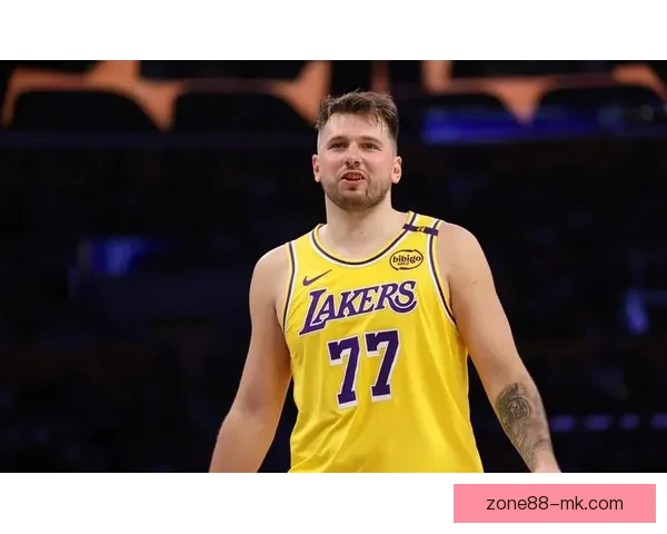 东契奇荣膺生涯第七次月最佳场均37+8+7表现出色 获防守提名